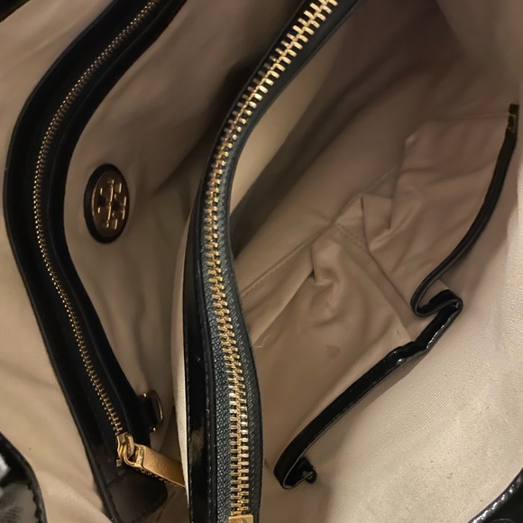 Tory Burch Tote Bag - Black Patent Leather Large - Picture 8 of 9